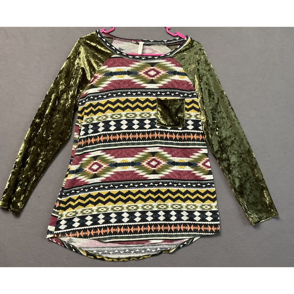Lilypad Shirt Womens Medium Aztec Boho Pattern Green Velvet Sleeve Pocket Long - Picture 1 of 6